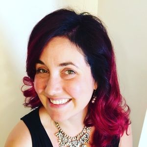 Meet your Posher, Roxanne